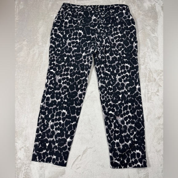 Old Navy Mid Rise Harper Cropped Leopard Animal Print Cotton Blend Pants 4 Reg - Picture 11 of 16